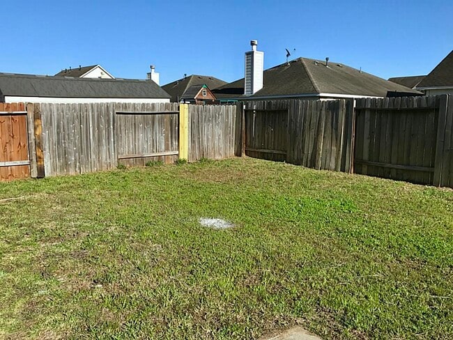 Building Photo - 30318 Emerson Creek Dr