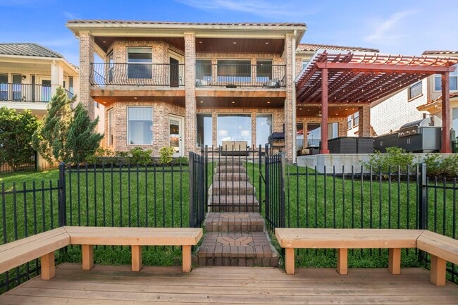 Building Photo - 18918 Villa Bergamo Ln