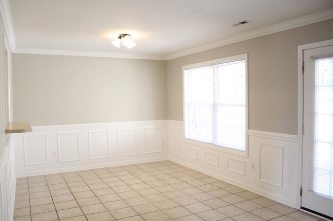 Building Photo - 7638 Emory Cove Way