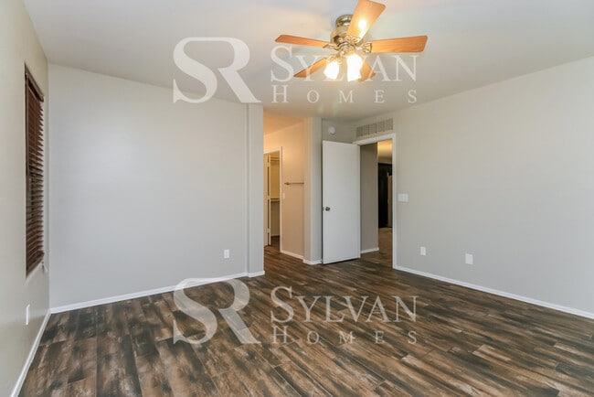 Building Photo - This charming home is waiting for you!