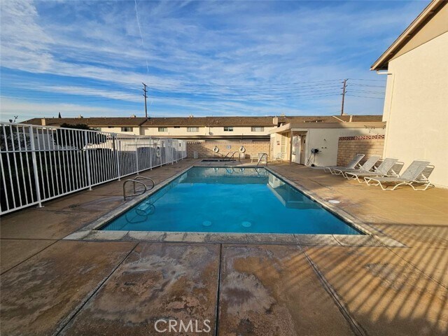 Building Photo - 16625 Gridley Rd