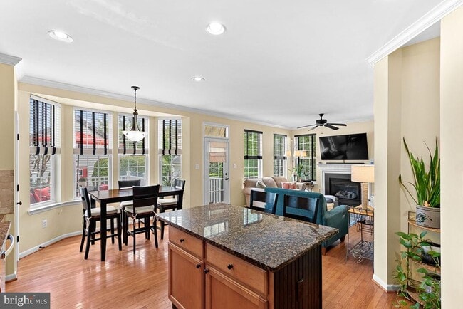 Building Photo - 42968 Chesterton St