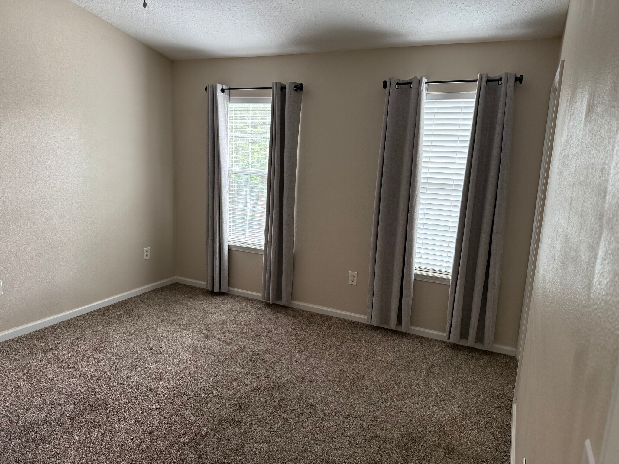 Bedroom with curtains included - 13493 Prism Ct