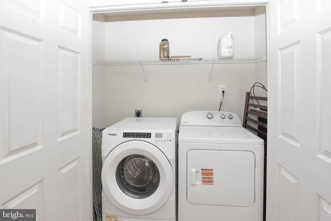 Building Photo - 2457 Rolling Plains Dr