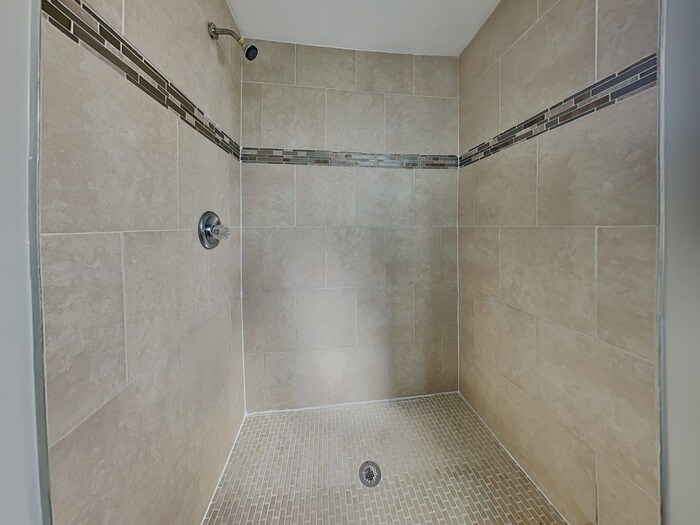 Building Photo - 1388 Bramblewood Dr
