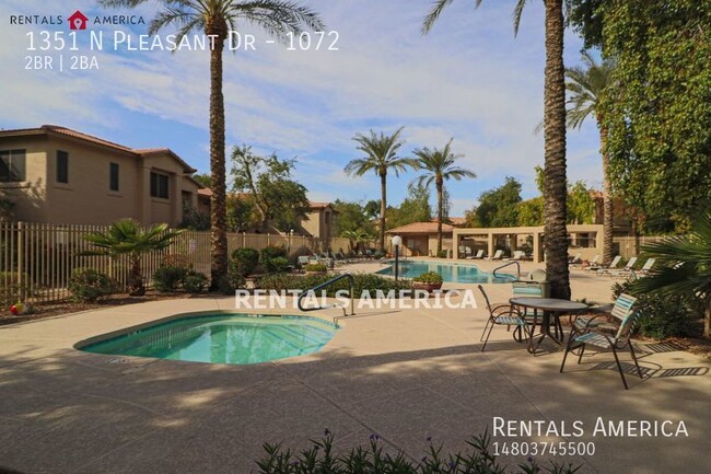 Building Photo - Beautiful 2 Bedroom Condo In Mirage Park R...