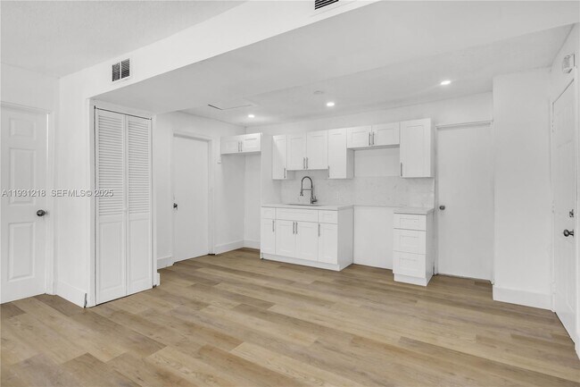 Building Photo - 2443 NW 55th St