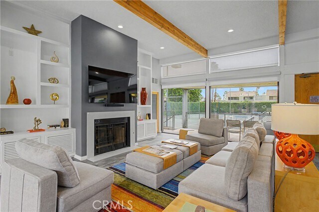 Building Photo - 157 Calle Bravo