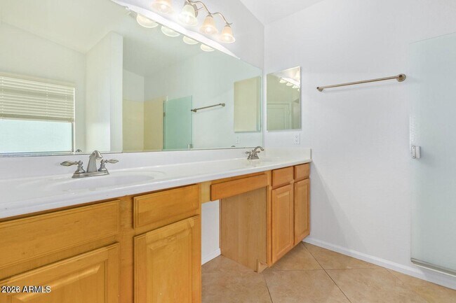 Building Photo - 4542 N 111th Dr
