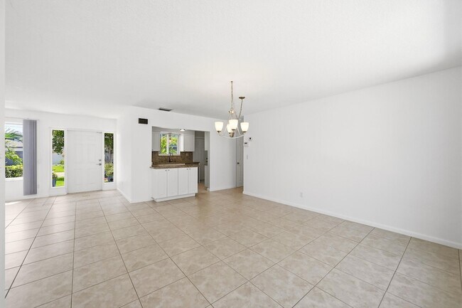 Building Photo - 4454 W Tradewinds Ave