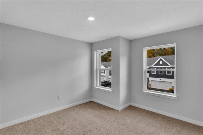 Building Photo - 130 Scotland Ln