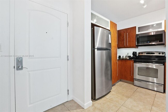 Building Photo - 7350 SW 89th St