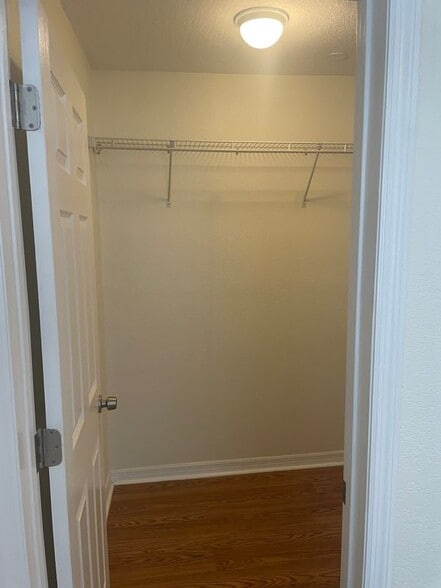 Building Photo - 6712 S Himes Ave