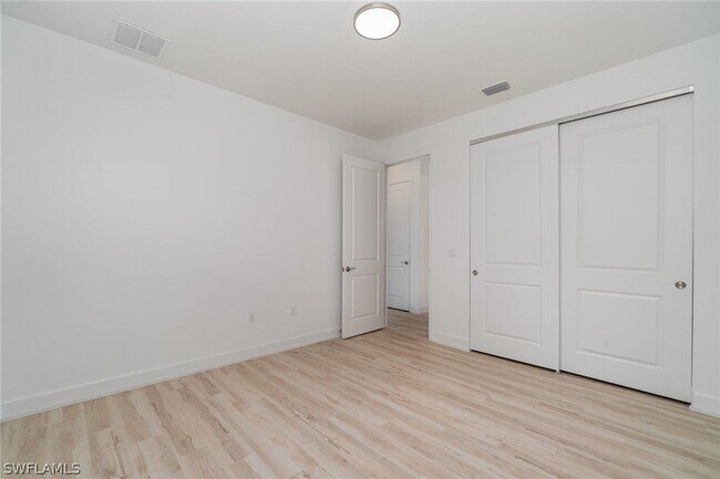 Building Photo - 12750 Woodbury Dr