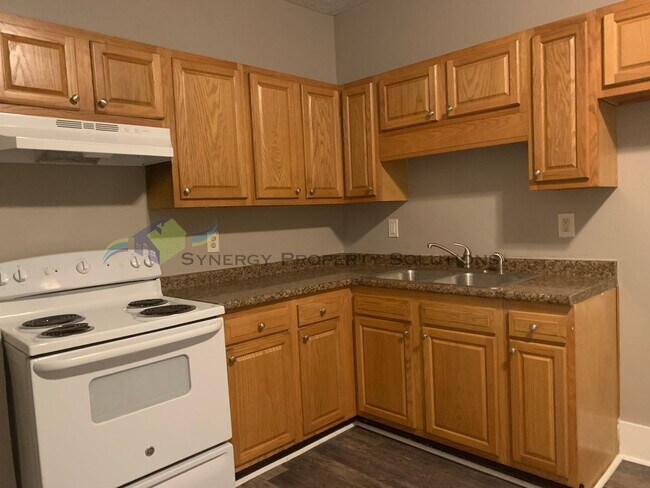 Building Photo - Sturges Ave. 143 - 145