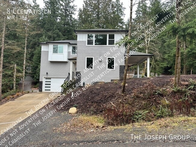 Building Photo - 8 Clematis Ln