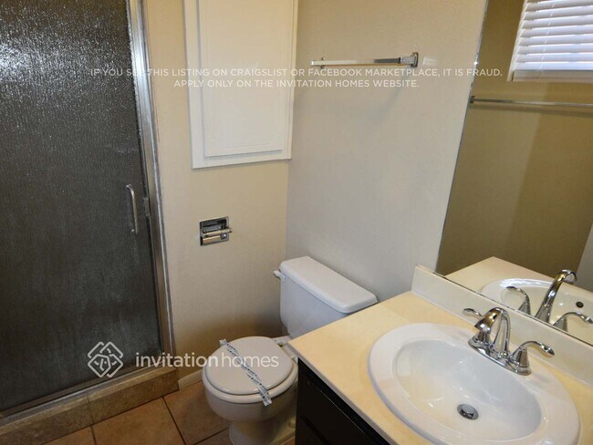 Building Photo - 8858 N 13th St