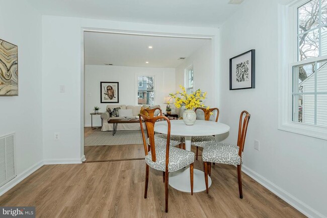 Building Photo - 108 New Jersey Ave NW