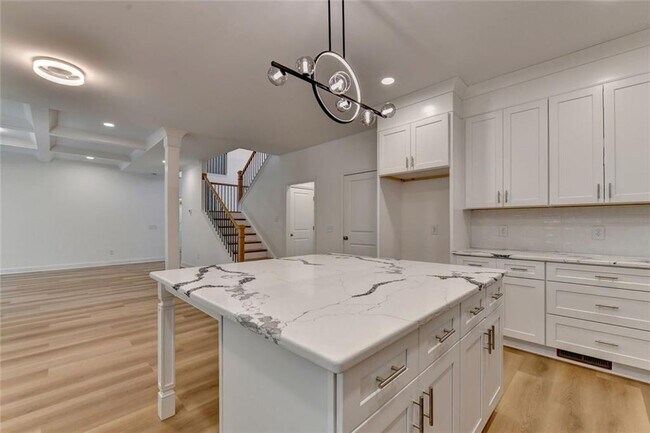 Building Photo - 9135 Fox Trail Ln