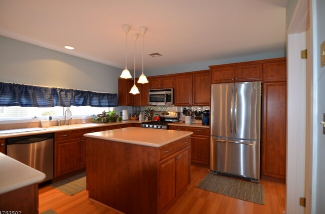 Building Photo - 26 Stryker Ct