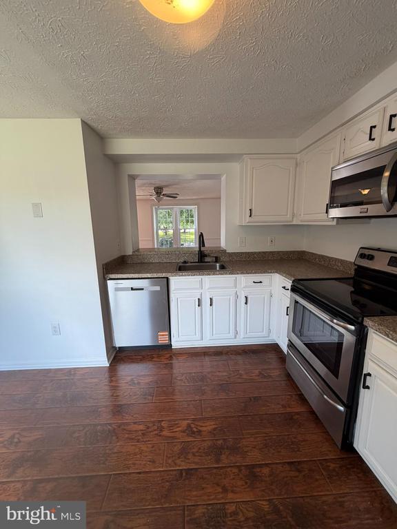 Building Photo - 3349 Garrison Cir