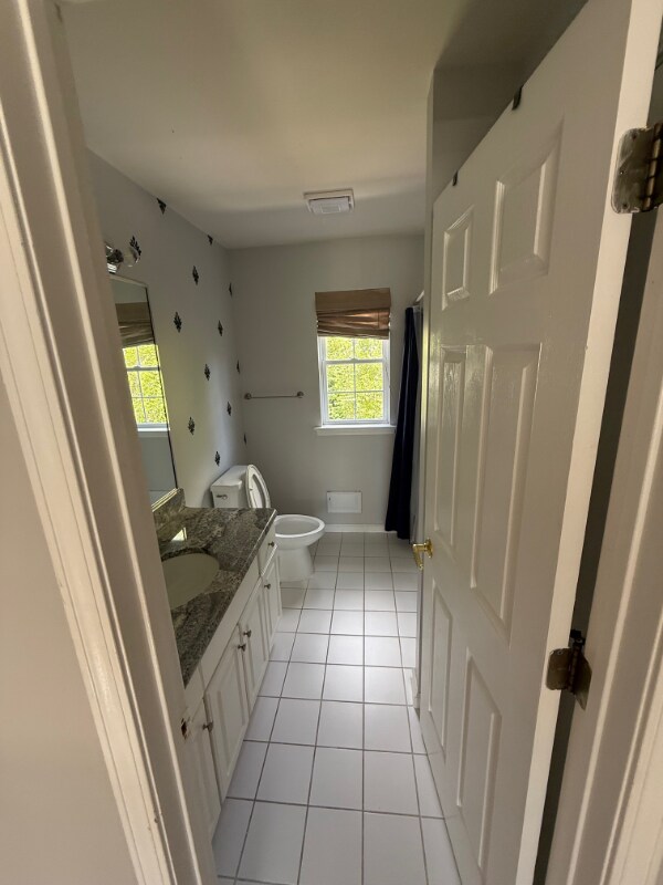 Building Photo - 5 Azalea Ct