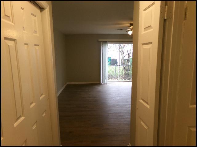 Building Photo - 1813 Sanford Dr