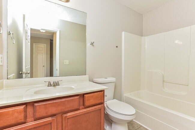 Building Photo - 8025 Logan Dr