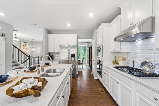 Building Photo - 2491 Ashford Oaks Dr