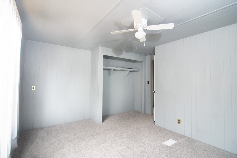 Building Photo - 704 Vine Ave