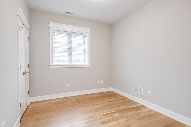 Building Photo - 2145 S Halsted St