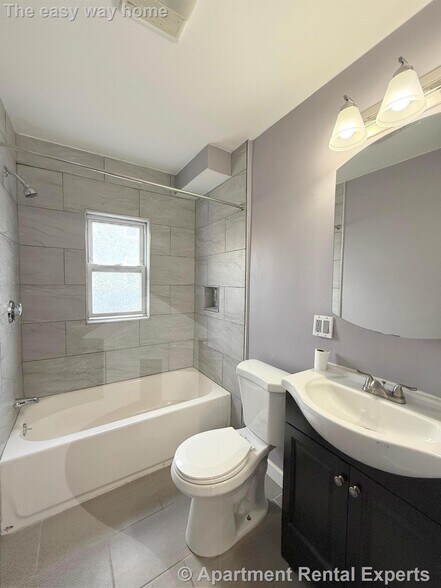 Building Photo - 196 Sherman St