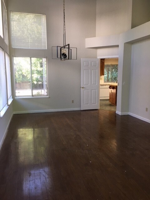 Building Photo - Beautiful Folsom Home