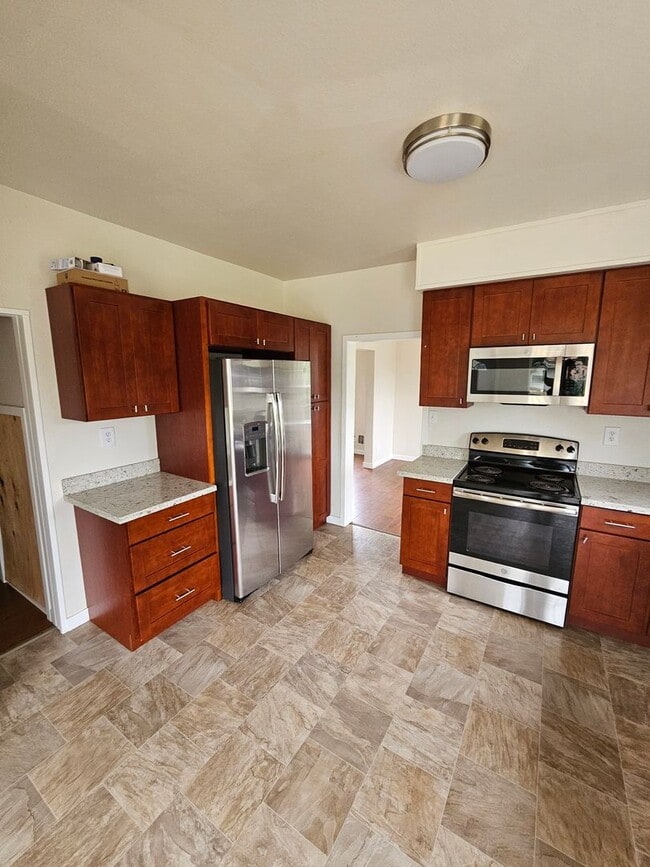 Building Photo - Serene 4 bedroom farmhouse in a quiet country neighborhood completely renovated