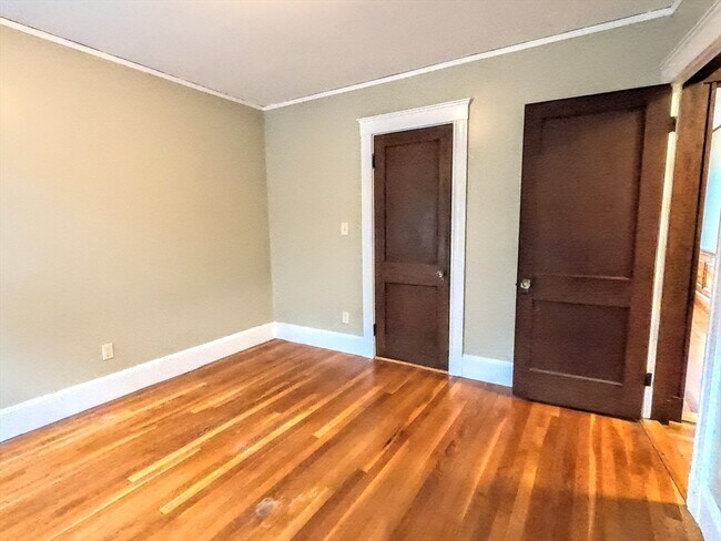 Building Photo - 22 Roseway St