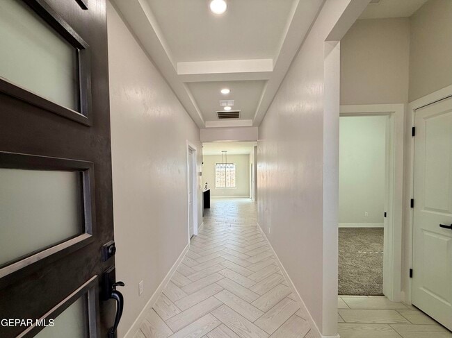 Building Photo - 15372 Imagine Dr