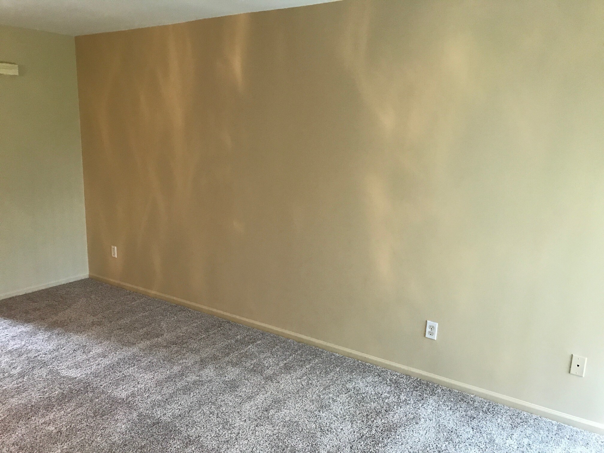 Building Photo - 42825 Lilley Pointe Dr