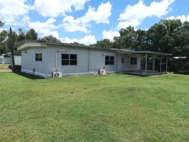 Building Photo - 3368 Maple Ln