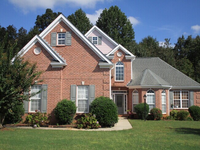 Primary Photo - 2414 Manal Way