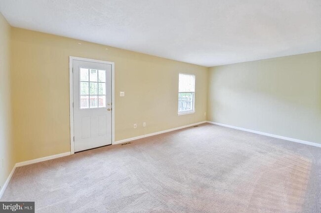 Building Photo - 81 Stoneshire Dr