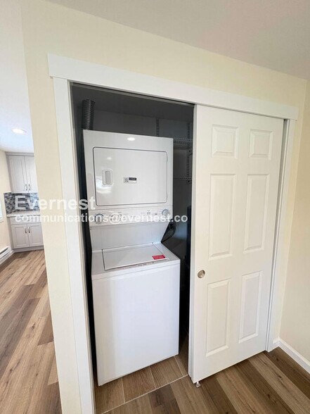 Building Photo - 16601 161st Ave SE