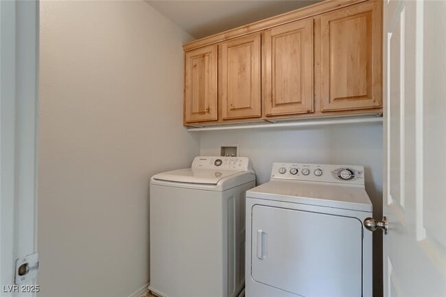 Building Photo - 8208 W Wildwood Glen Dr