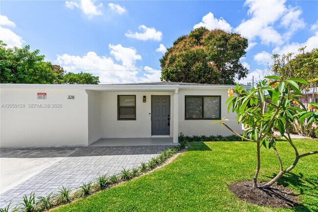 Building Photo - 328 SW 11th Ave