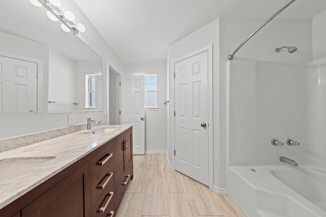 Building Photo - 4407 Southminster Cir