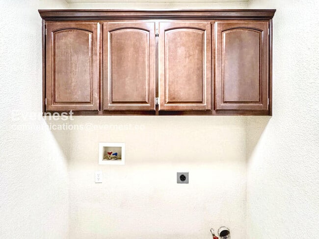 Building Photo - 13324 East 75th St N