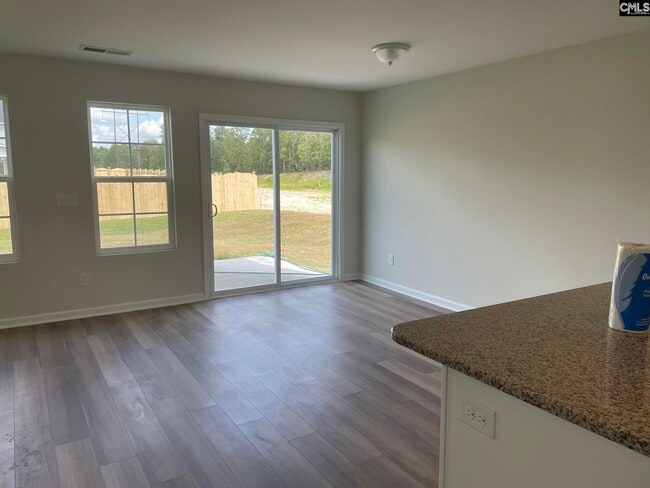 Building Photo - 129 Kings Parish Ct