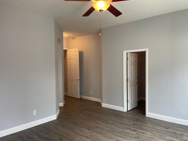 Building Photo - Immaculate 4br Pet Friendly Home in Morada