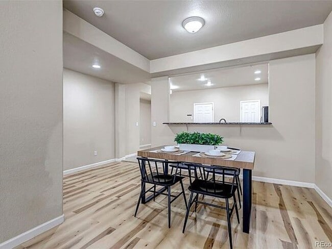 Building Photo - Well Maintained and Clean Home for Rent- Cherry Creek School District- 80015