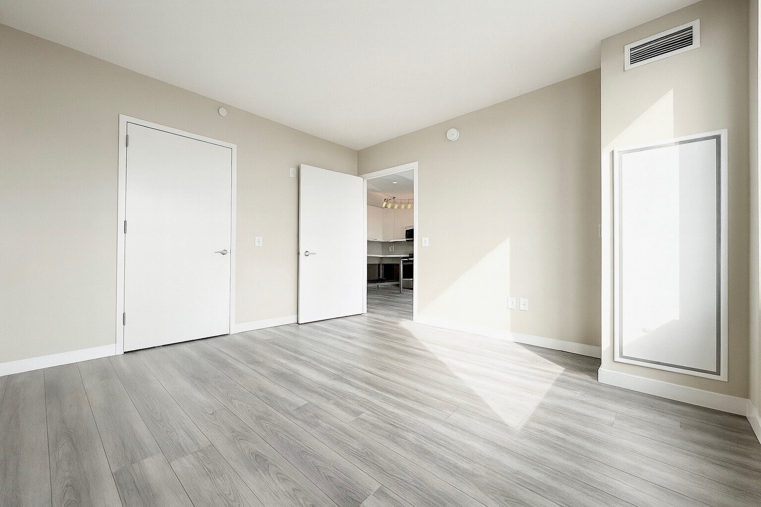 Building Photo - 1524 Sheepshead Bay Rd