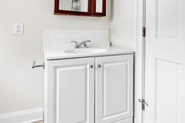 Building Photo - 105 Atlantic St